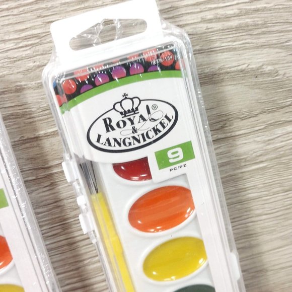 Royal Langnickel Watercolor Set 8 Washable Semi-Moist Water Color W/Brush Kit - Picture 3 of 6